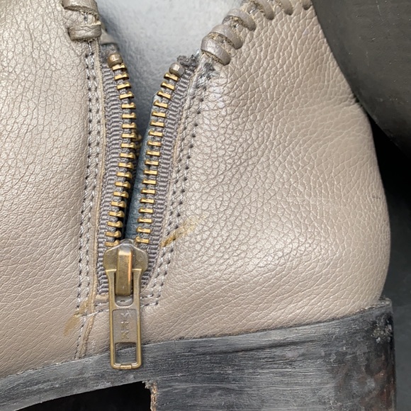 Boots - Picture 6 of 7